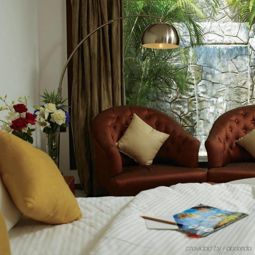 Hotel Leonia Holistic Destination à Shamirpet Extérieur photo