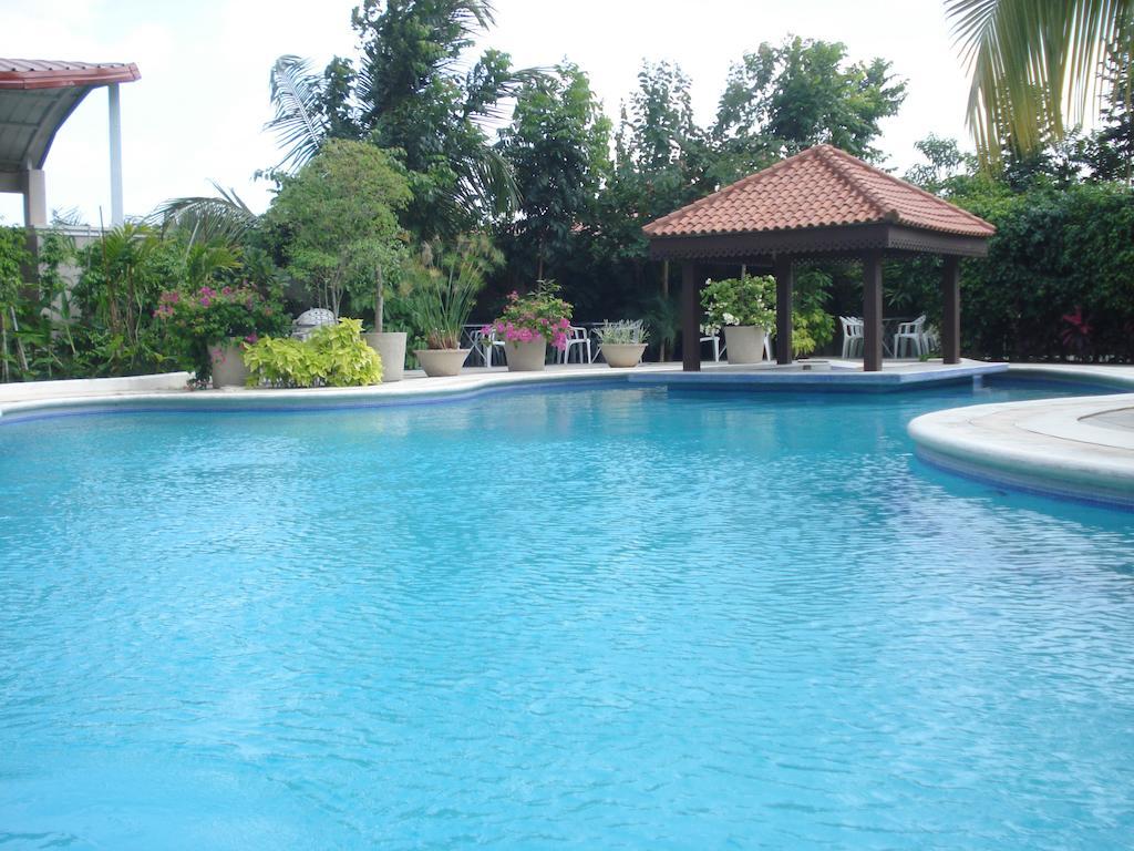 Hotel Leonia Holistic Destination à Shamirpet Extérieur photo